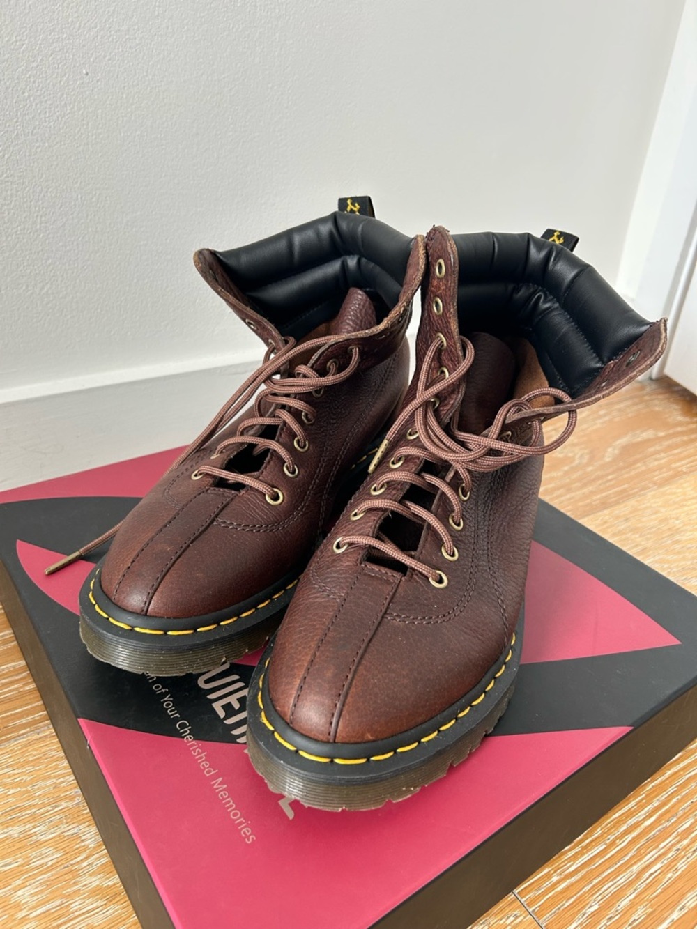 Doc Marten Dr. Martens Santo Size 10 Brown